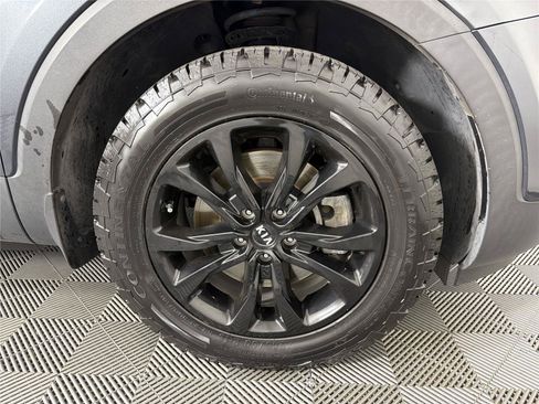 Used 2021 Kia Telluride LX FWD image 10