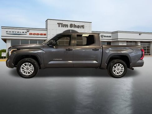 Used 2025 Toyota Tundra SR5 AWD/4WD image 2
