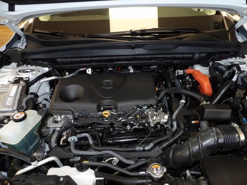 Used 2025 MAZDA CX-50 AWD 2.5 Hybrid w/ Weather Package image 12