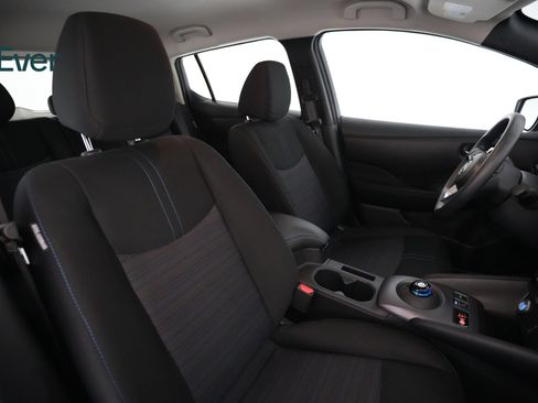 Used 2025 Nissan Leaf S FWD image 23