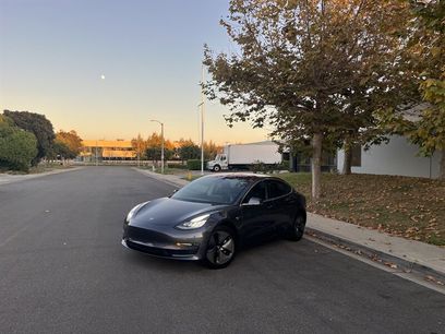 Used 2018 Tesla Model 3 Mid Range
