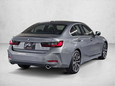 Used 2026 BMW 330i Sedan w/ Premium Package RWD image 5