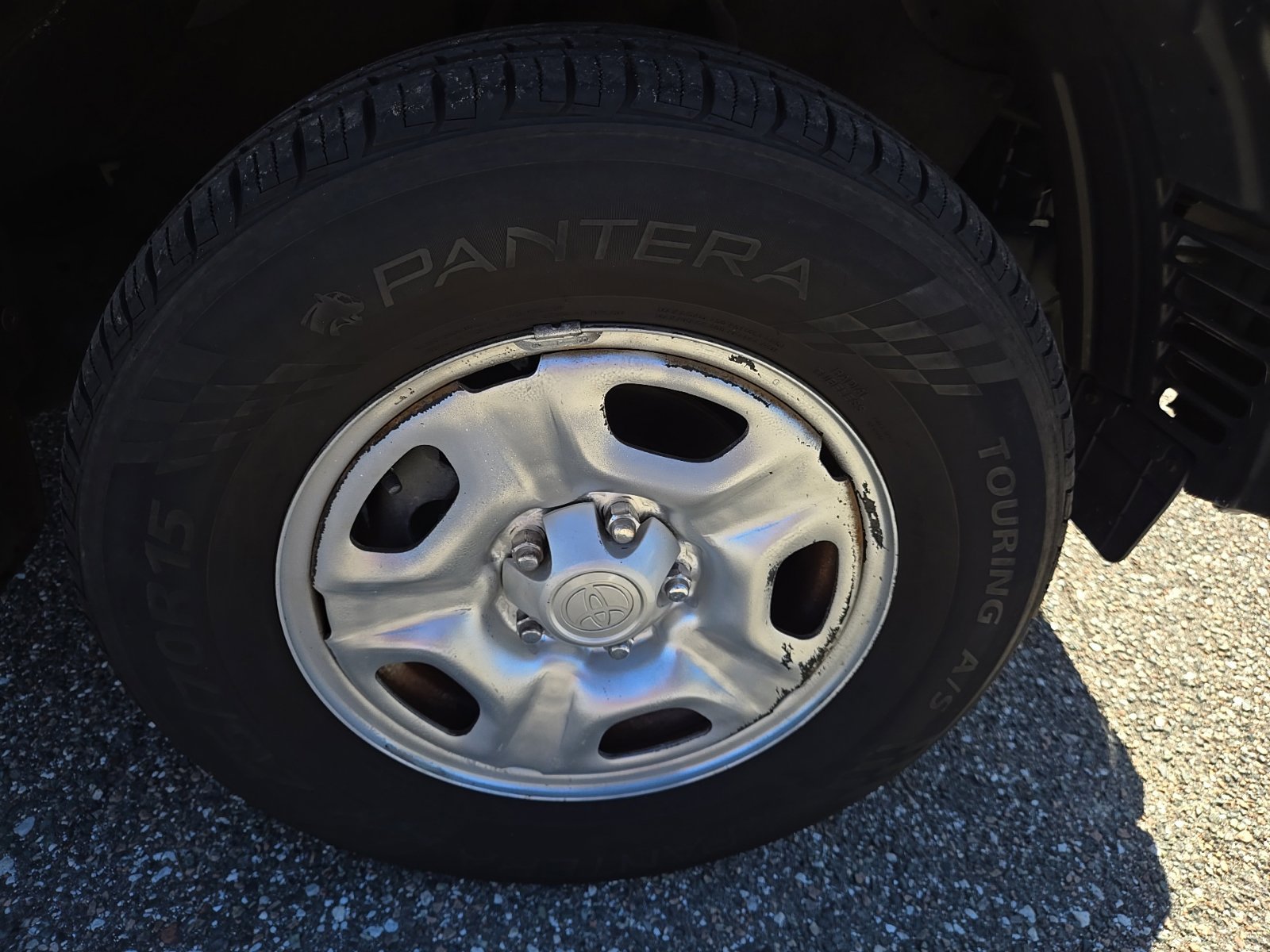 Used 2015 Toyota Tacoma 2WD Access Cab w/ SR5 Package image 25