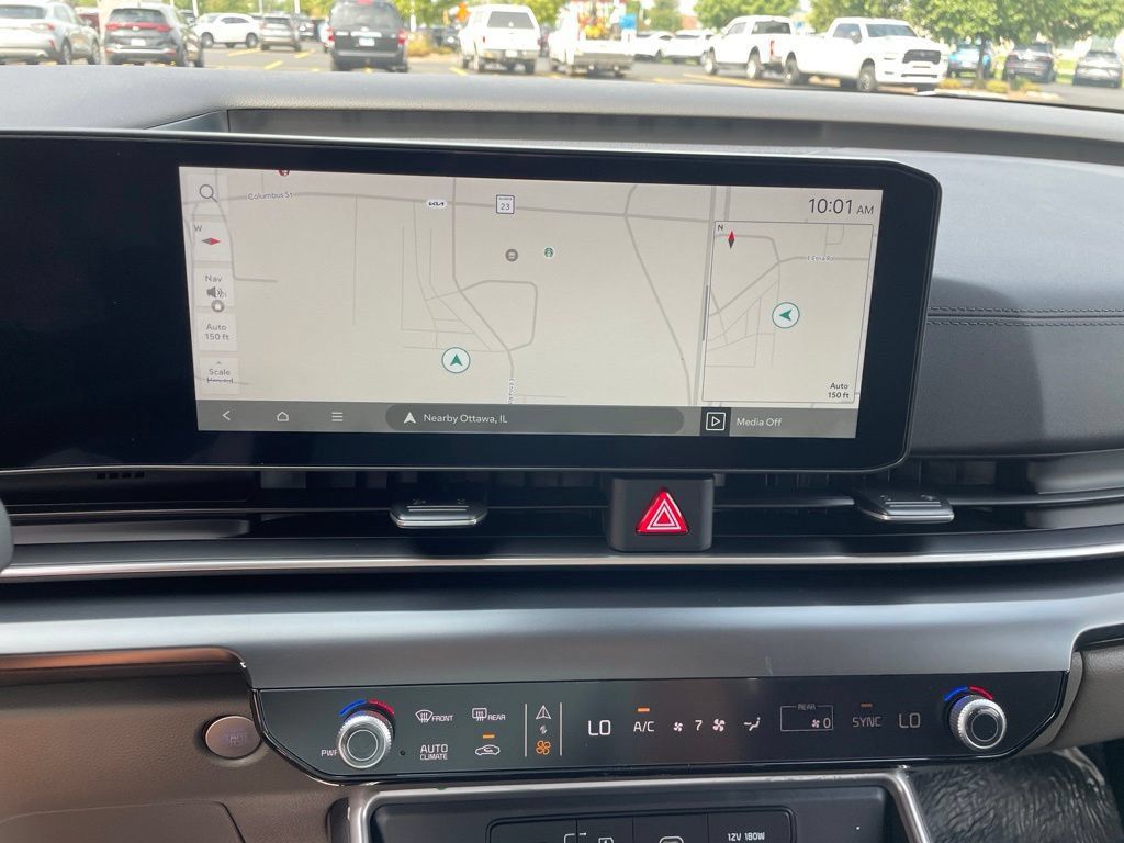 New 2027 Kia Carnival FWD image 20