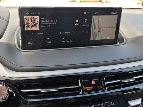 Used 2023 Acura MDX FWD w/ Technology Package image 14