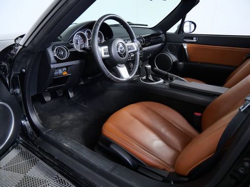 Used 2008 MAZDA MX-5 Miata Grand Touring w/ Premium Pkg image 13