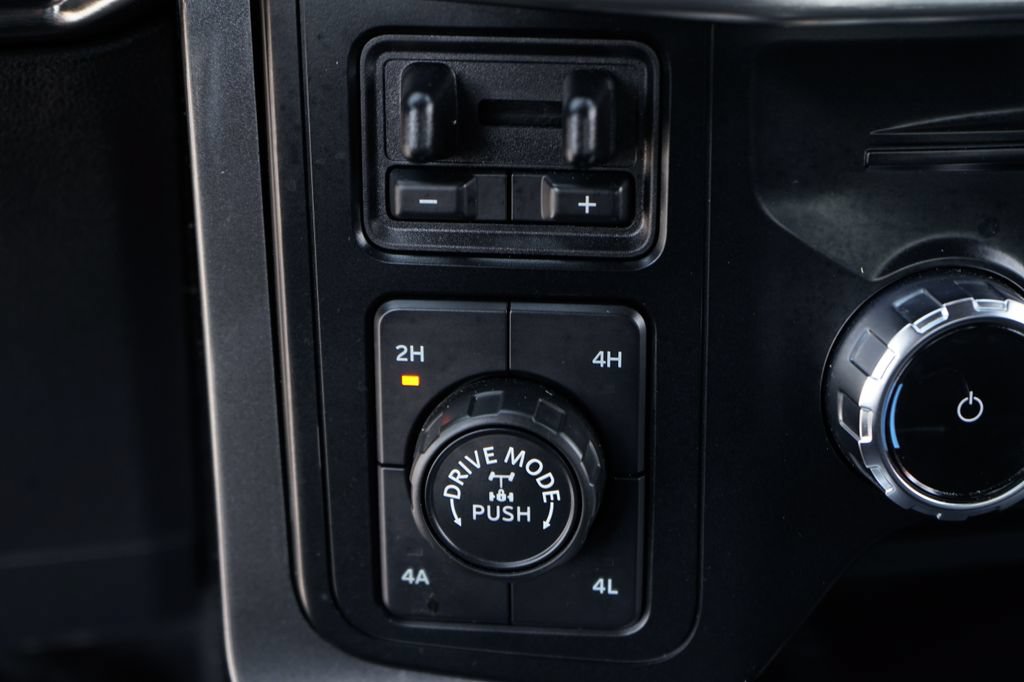 Used 2023 Ford F150 Lariat w/ Equipment Group 502A High AWD/4WD image 35