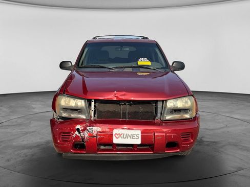 Used 2002 Chevrolet TrailBlazer LS w/ Preferred Equipment Group RWD image 2