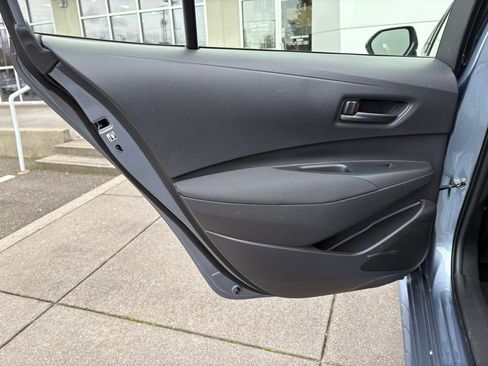 Used 2025 Toyota Corolla LE image 13