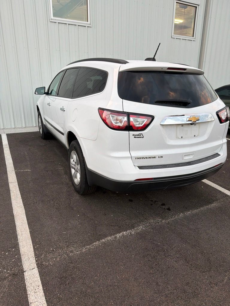 Certified 2017 Chevrolet Traverse LS FWD image 4