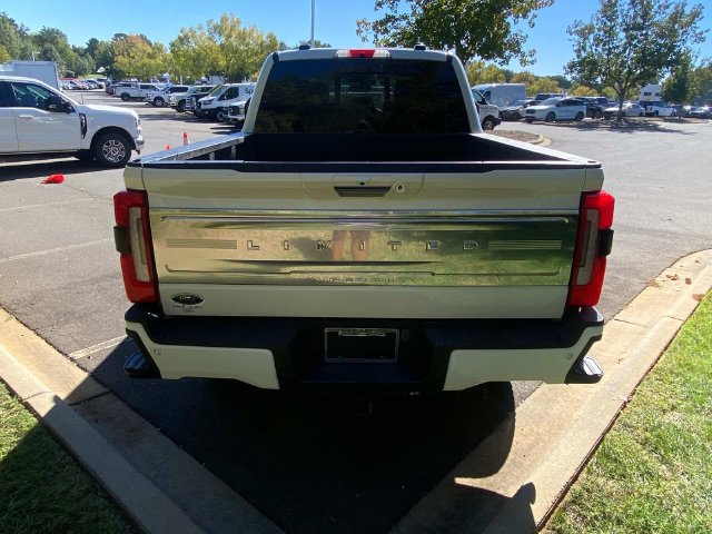 Used 2024 Ford F350 Limited w/ FX4 Off-Road Package AWD/4WD image 32