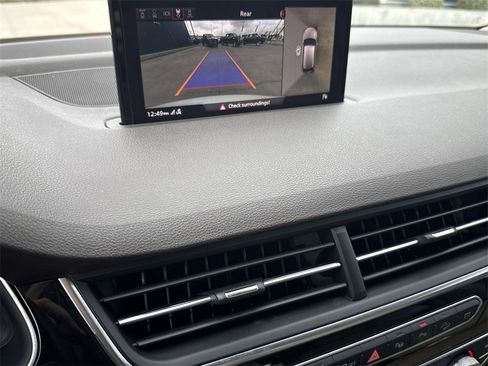 Used 2019 Audi Q7 3.0T Prestige w/ Prestige Package image 21