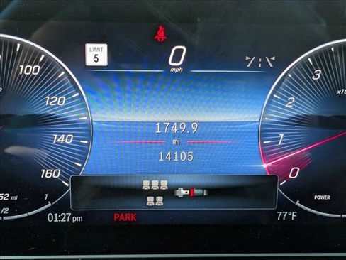 Used 2025 Mercedes-Benz GLS 450 4MATIC image 9