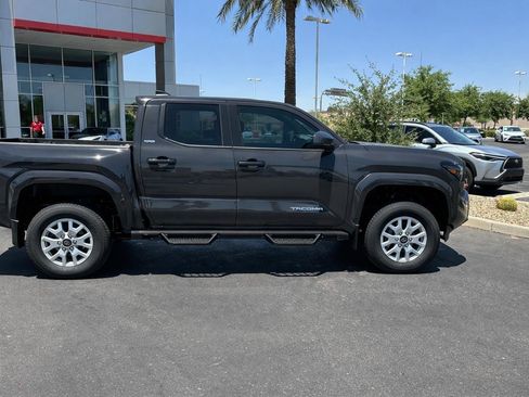 New 2026 Toyota Tacoma SR5 image 4