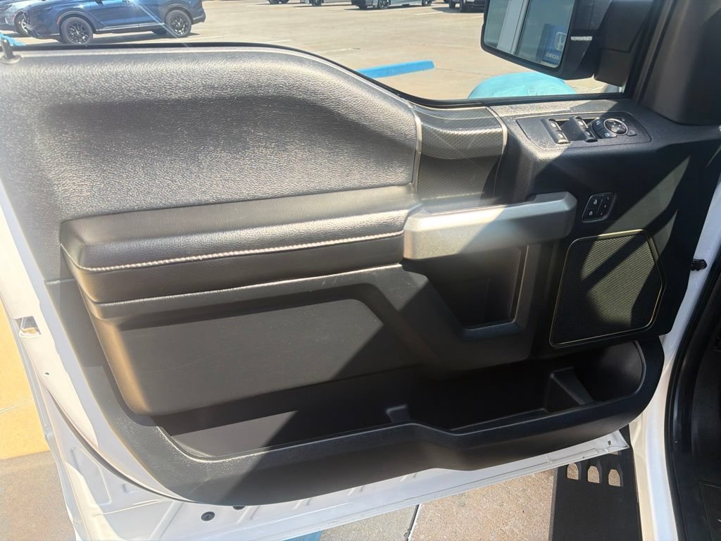 Used 2018 Ford F150 Raptor w/ Equipment Group 802A Luxury AWD/4WD image 15