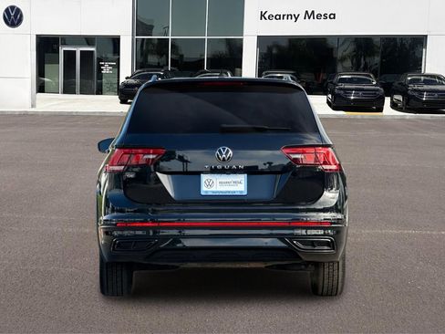 Used 2022 Volkswagen Tiguan SE R-Line FWD image 5