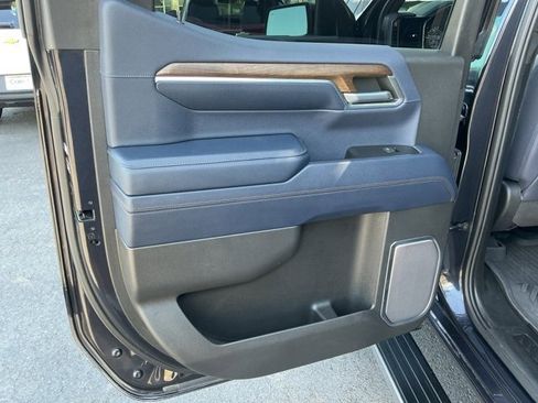 Used 2023 Chevrolet Silverado 1500 High Country w/ Technology Package image 26