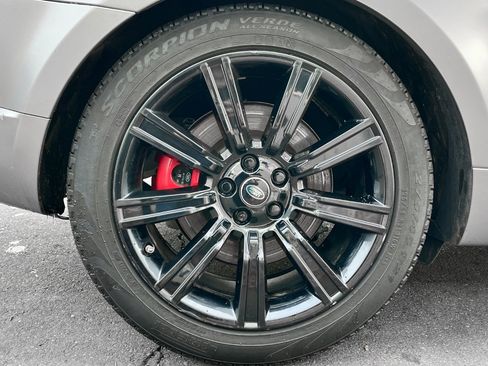 Used 2020 Land Rover Range Rover Sport HST image 10