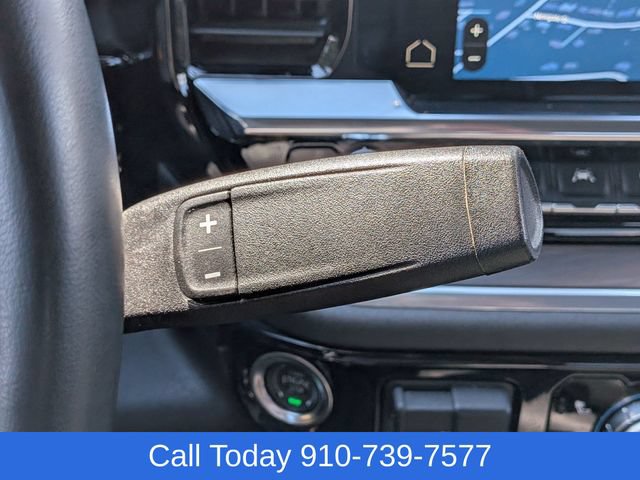 Used 2025 GMC Sierra 1500 SLT AWD/4WD image 27