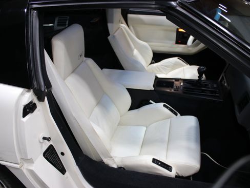 Used 1988 Chevrolet Corvette Coupe image 41