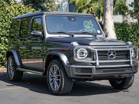 Used 2021 Mercedes-Benz G 550 image 3