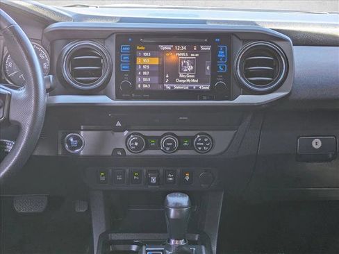 Used 2019 Toyota Tacoma TRD Off-Road w/ Technology Package RWD image 14