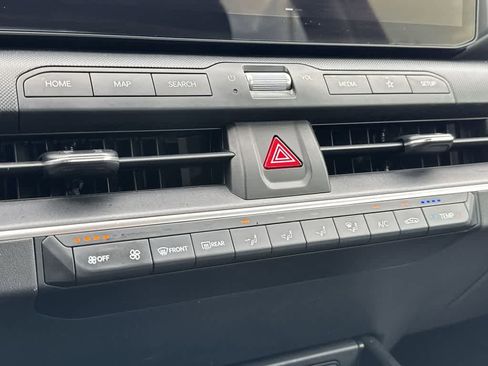 Used 2025 Kia K4 FWD image 19