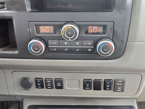 Used 2020 Nissan NV 3500 SL RWD image 19