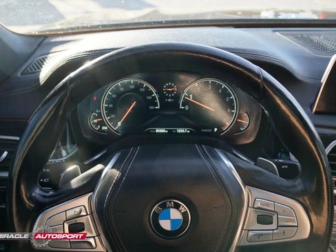 Used 2018 BMW 740i image 38