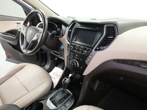 Used 2017 Hyundai Santa Fe Sport AWD/4WD image 25