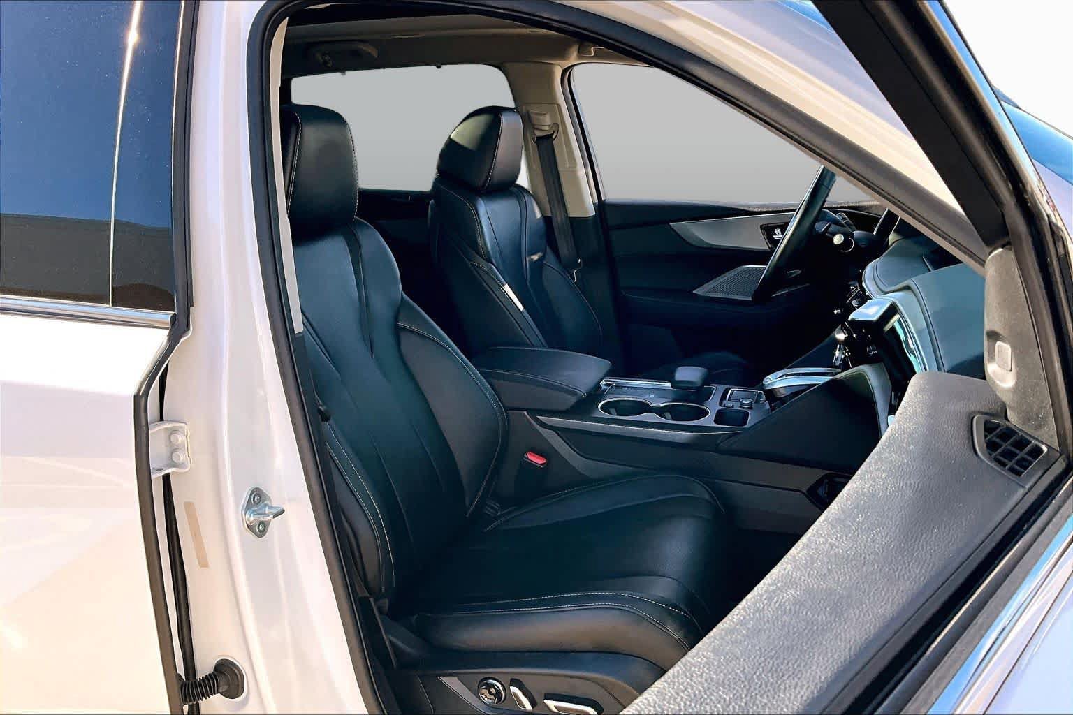 Used 2023 Acura MDX w/ Technology Package AWD/4WD image 9