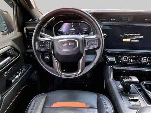 Used 2023 GMC Sierra 1500 AT4 w/ AT4 Premium Package AWD/4WD image 6
