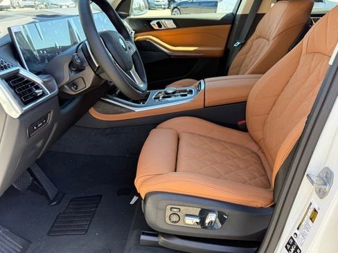 New 2026 BMW X7 xDrive40i image 17
