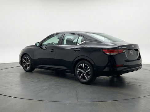 Used 2025 Nissan Sentra SV FWD image 5