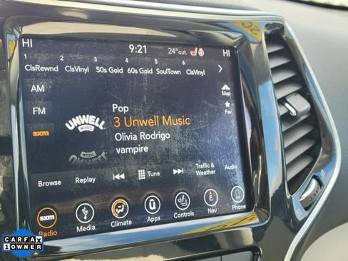 Used 2019 Jeep Cherokee Limited w/ Technology Group AWD/4WD image 27