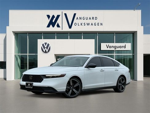 Used 2024 Honda Accord Sport image 1