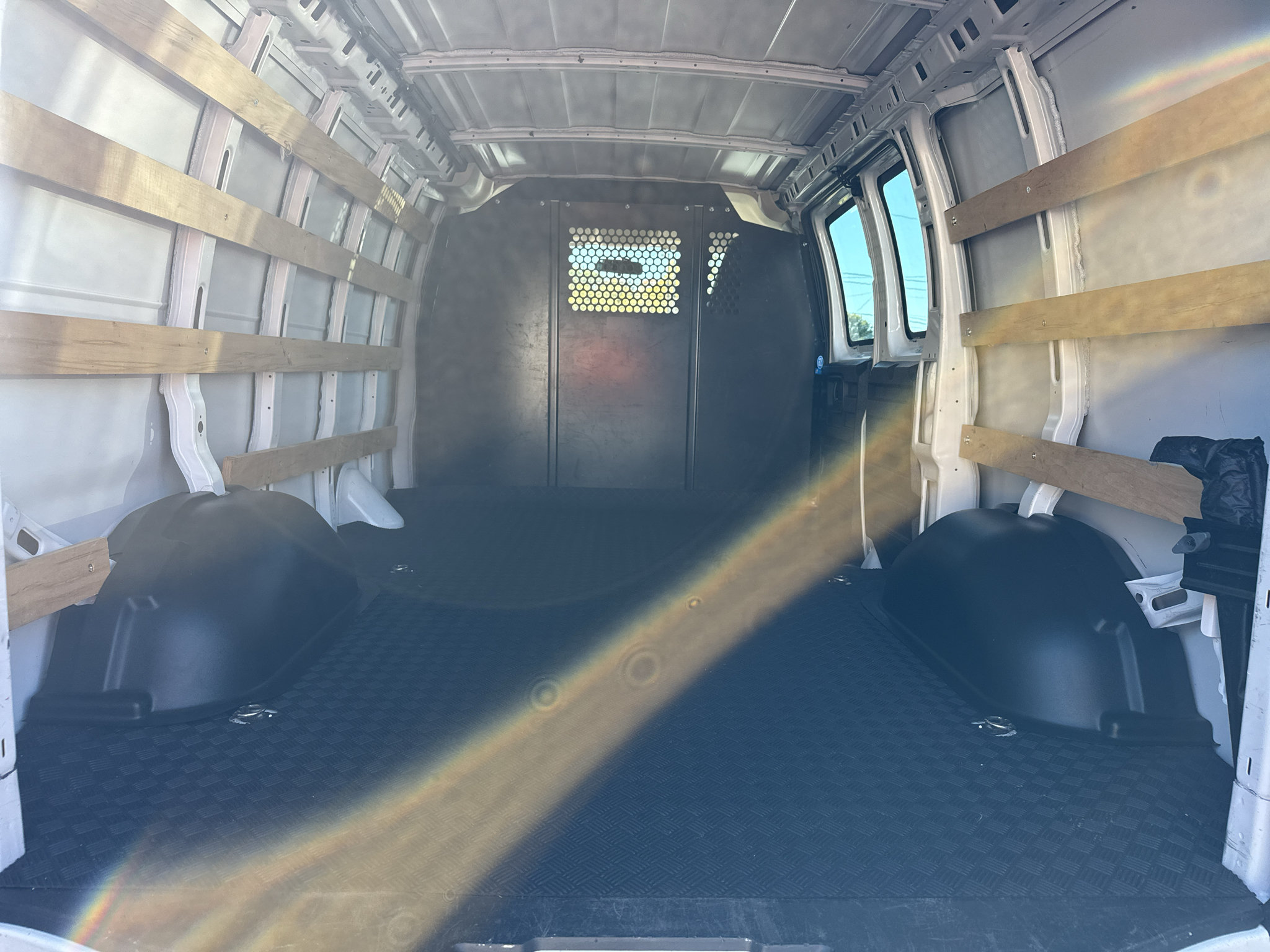 Used 2025 GMC Savana 2500 w/ Driver Convenience Package RWD image 16