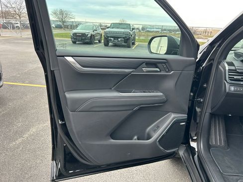 New 2026 GMC Acadia Elevation w/ Black Edition AWD/4WD image 16