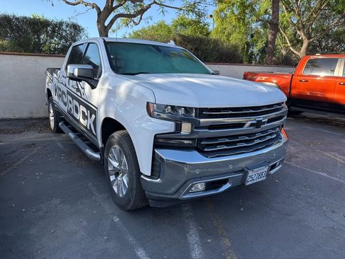 Used 2020 Chevrolet Silverado 1500 LTZ w/ LTZ Plus Package AWD/4WD image 14