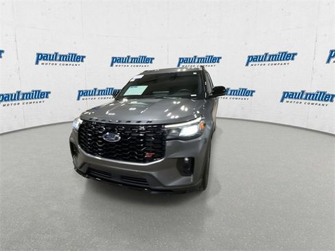 Used 2025 Ford Explorer ST w/ Sun And Sound Package image 4
