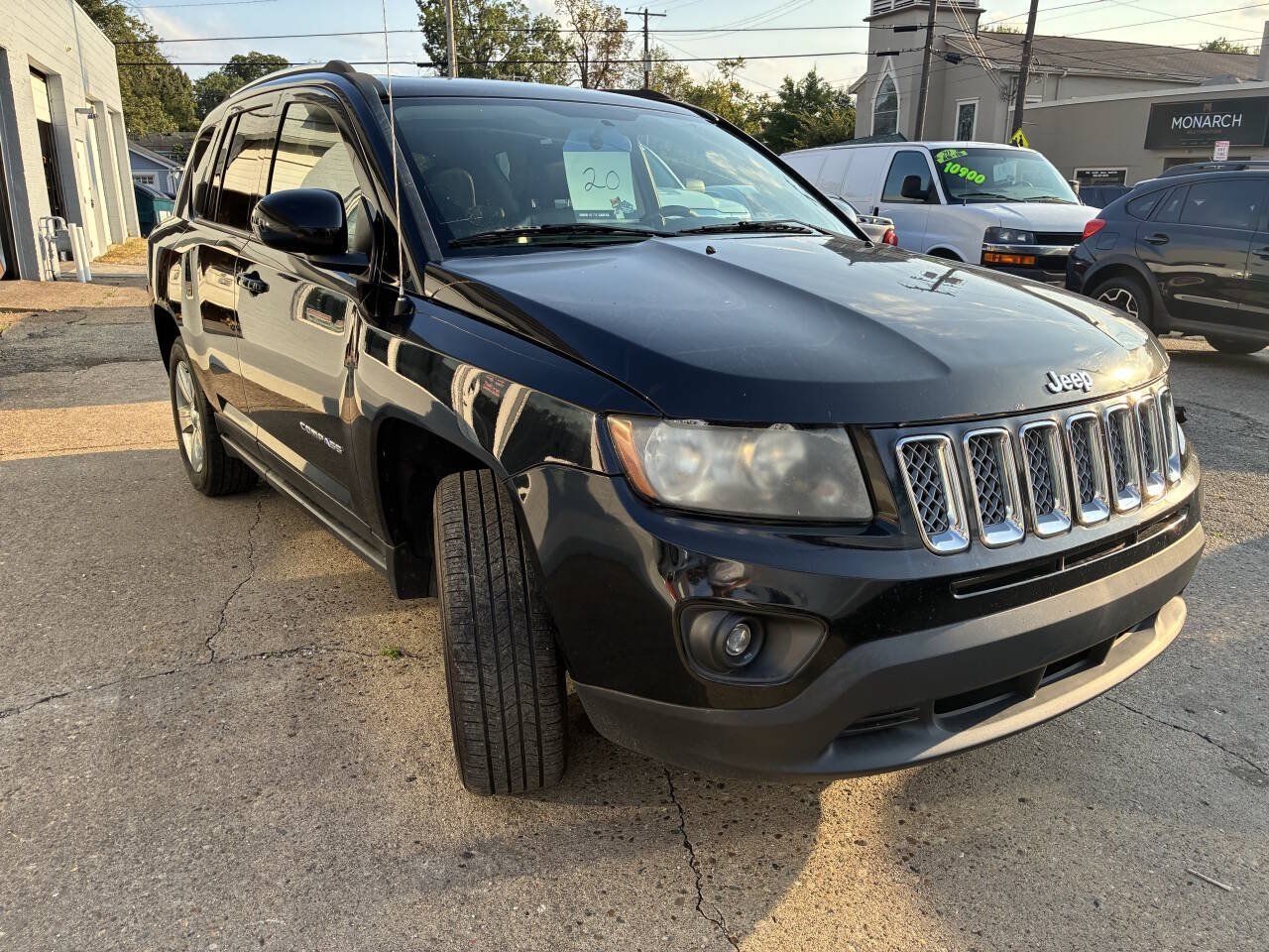 Used 2014 Jeep Compass Latitude w/ Sun/Sound Group FWD image 7