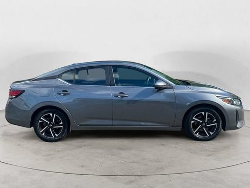 Used 2024 Nissan Sentra SV FWD image 6