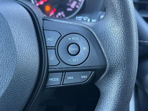 Certified 2022 Toyota RAV4 XLE image 27