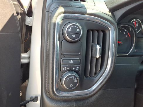 Used 2019 Chevrolet Silverado 1500 LT w/ All-Star Edition image 11