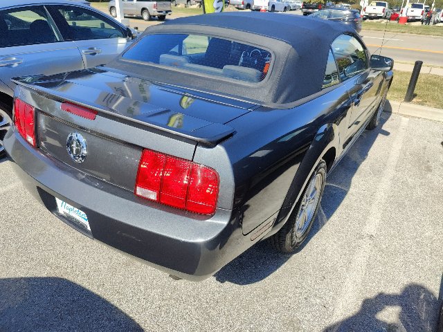 Used 2008 Ford Mustang Premium RWD image 13