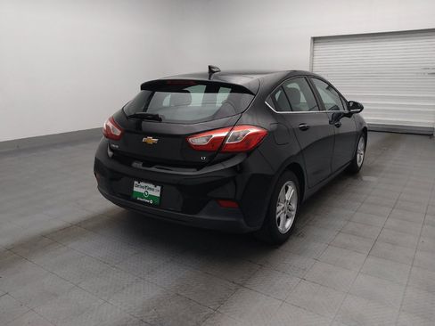 Used 2017 Chevrolet Cruze LT w/ Convenience Package FWD image 9