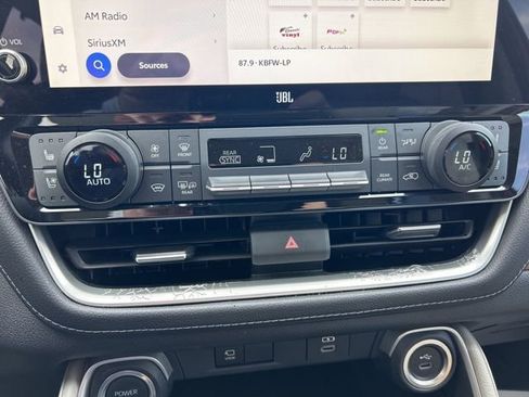 Used 2024 Toyota Grand Highlander Limited image 21