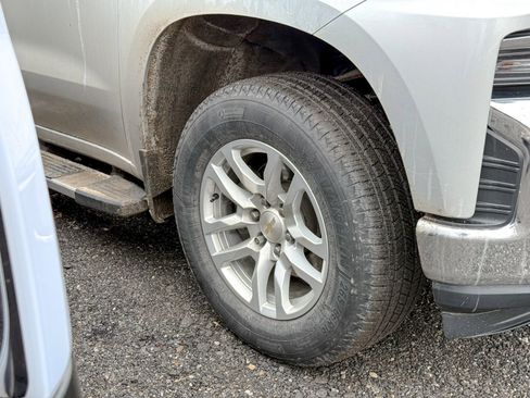 Used 2021 Chevrolet Silverado 1500 LT w/ Bed Protection Package image 9