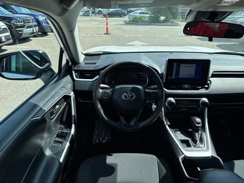 Used 2024 Toyota RAV4 LE AWD/4WD image 12