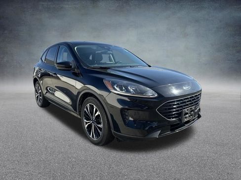 Used 2021 Ford Escape SE w/ SE Sport Appearance Package image 9